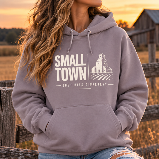 Small Town just hits different [min]- Unisex Hoodie